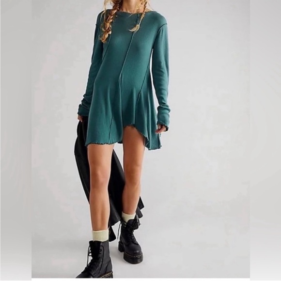 Free People Tops - Free People NWT Swing Drapey Relaxed Long Sleeve Raw Edges Cotton Top small